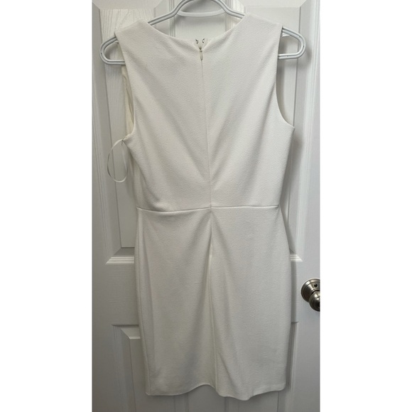 Le Chateau NWT dress size small - Picture 3 of 3